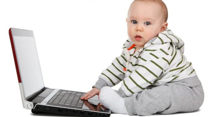 How to feed a child born by a mother who gained too much weight during pregnancy?